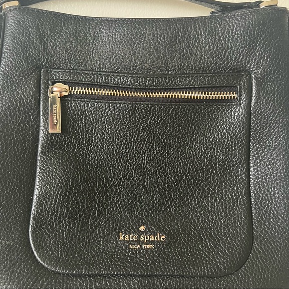 Kate Spade New York
LEILA TOP ZIP CROSSBODY Black Leather - Picture 13 of 16